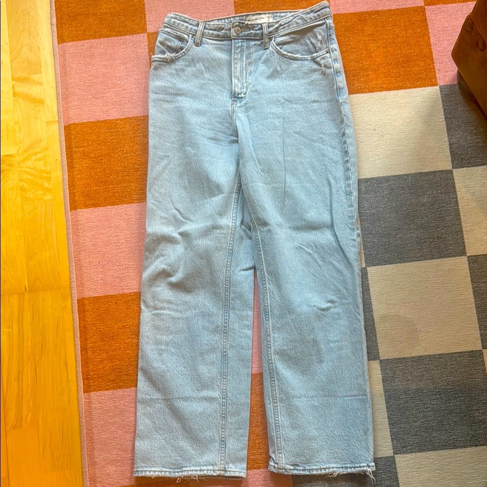Light Blue Women's Abercrombie Jeans